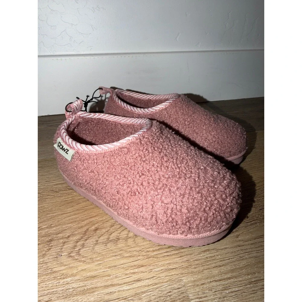 Girl cozy slippers 9/10